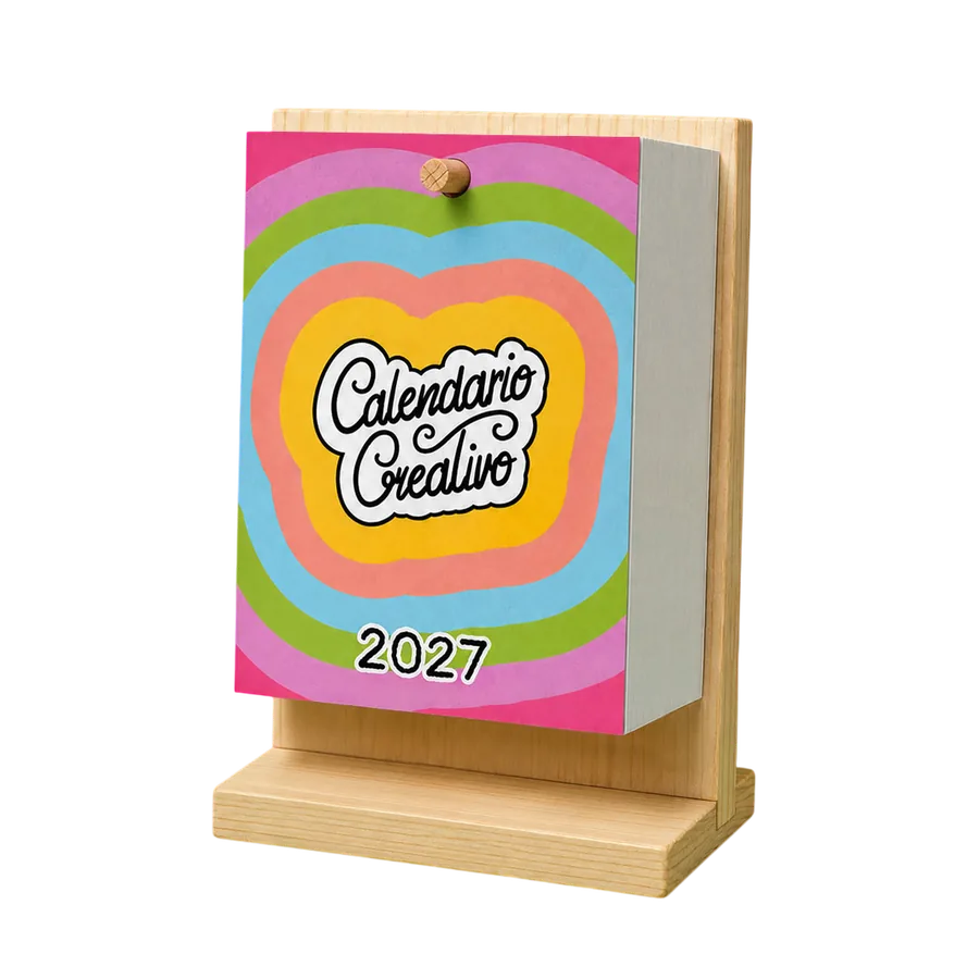 Il Calendario Creativo 2027 sulla sua base in legno